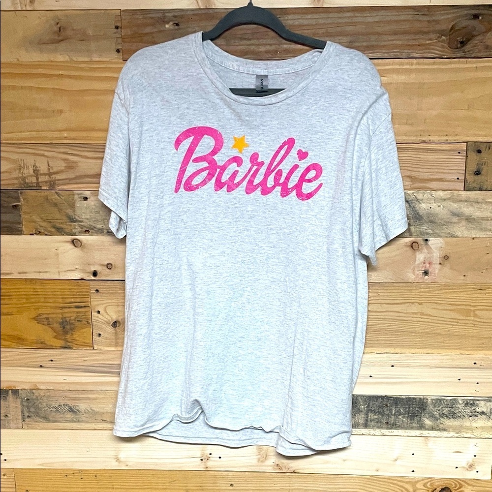 Gildan size L Light Gray Heavy Cotton Short Sleeve Soft Barbie Graphic T-Shirt